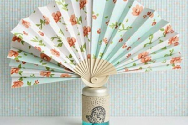 how to make a paper fan