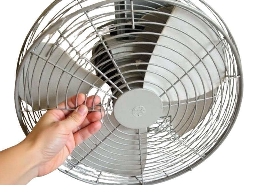 how to clean a box fan