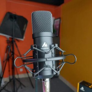 MAONO AU-A03 Condenser Microphone with 3.5mm Audio Interface for Podcasting, Gaming, Voice Recording, Live Streaming, and Online Meetings